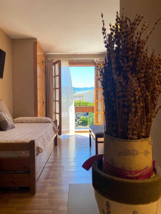 Hotel Esquirol (Adults Only) Llivia Exterior photo