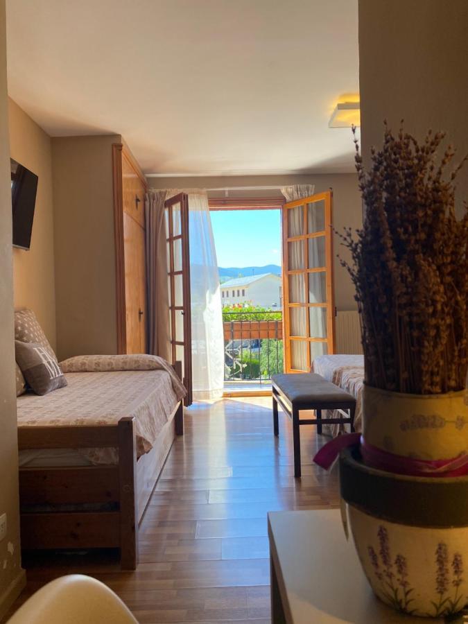 Hotel Esquirol (Adults Only) Llivia Exterior photo